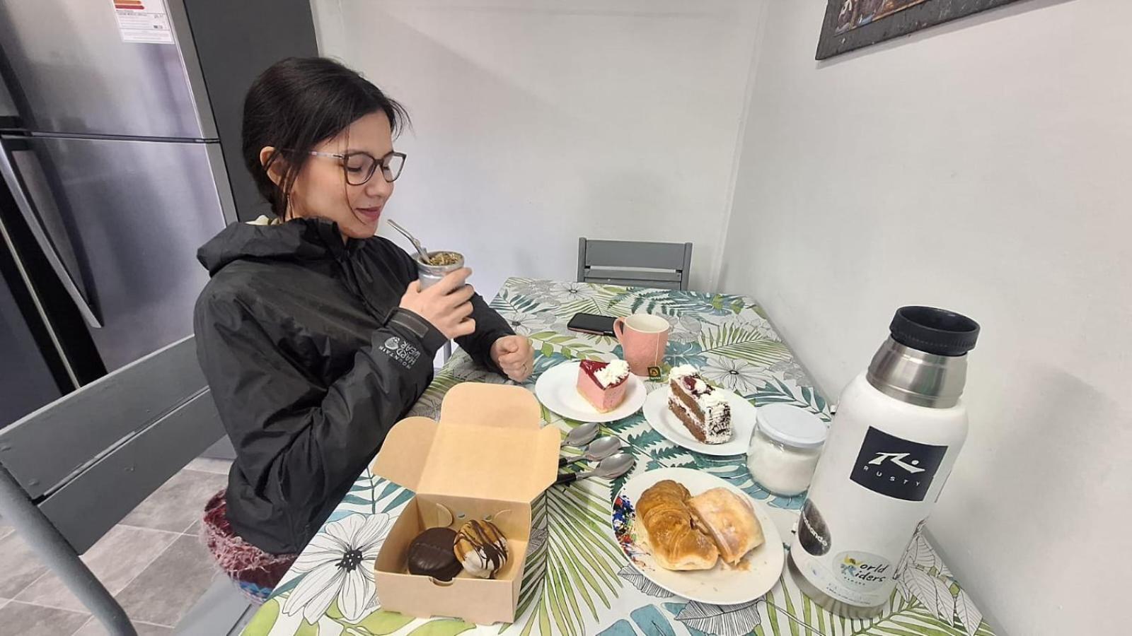 Hostel Kuntur Puerto Natales Ngoại thất bức ảnh