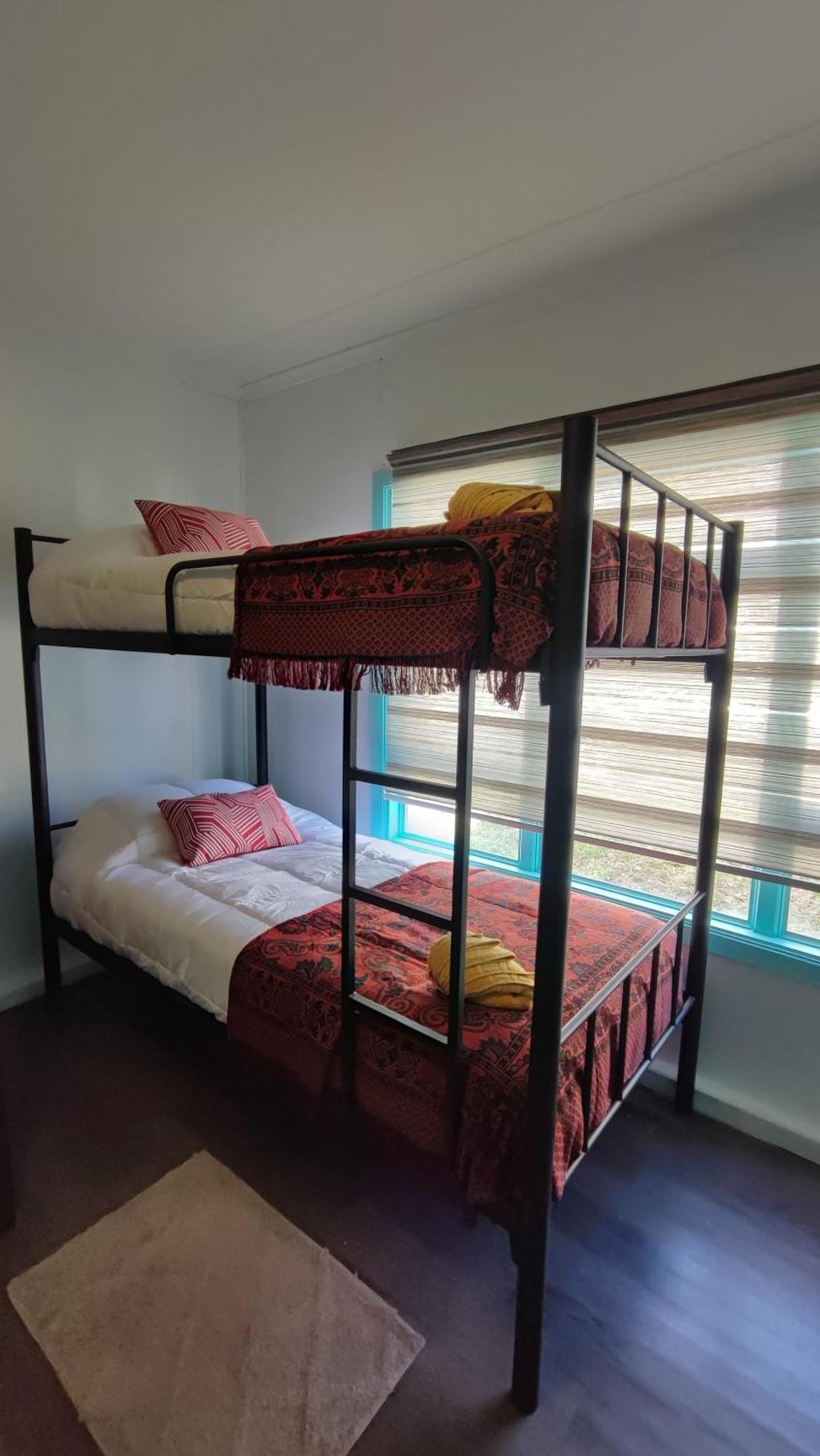 Hostel Kuntur Puerto Natales Ngoại thất bức ảnh