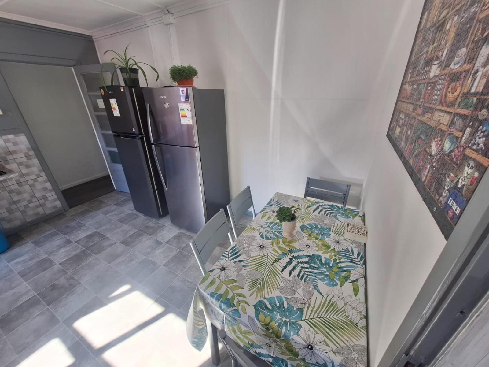 Hostel Kuntur Puerto Natales Ngoại thất bức ảnh