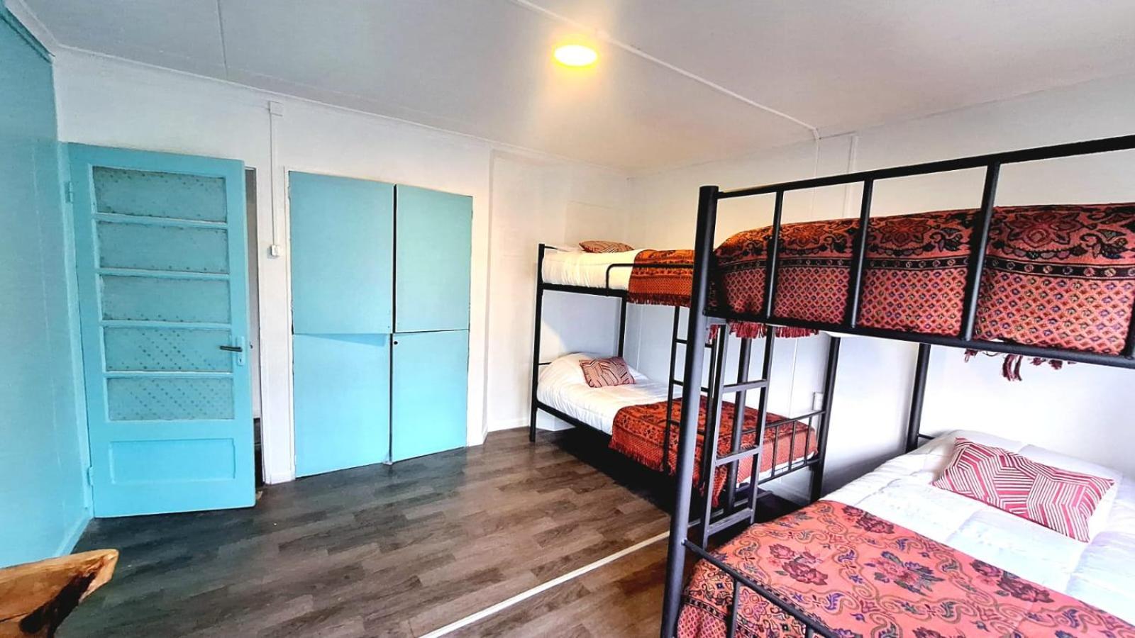 Hostel Kuntur Puerto Natales Ngoại thất bức ảnh