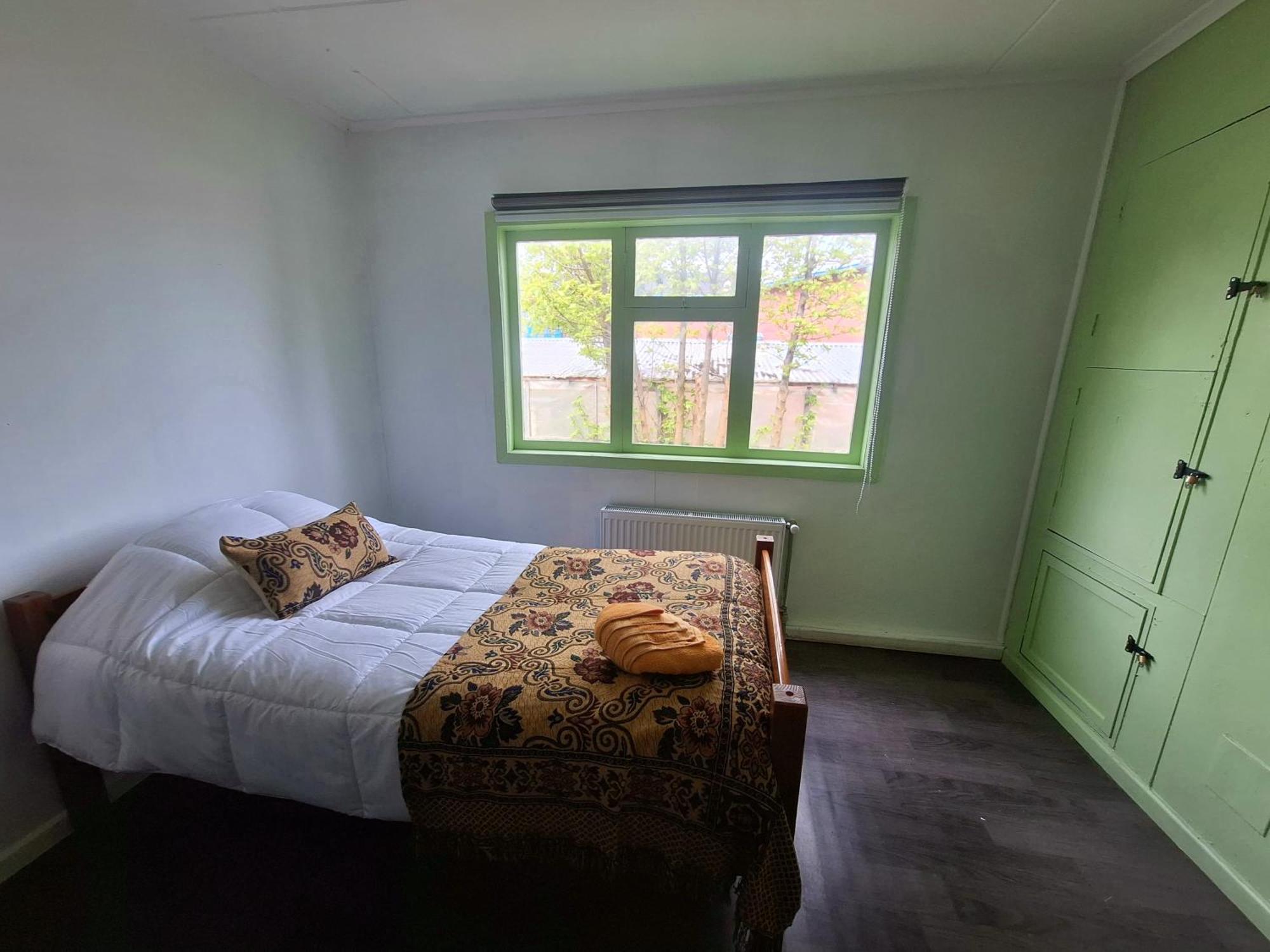 Hostel Kuntur Puerto Natales Ngoại thất bức ảnh