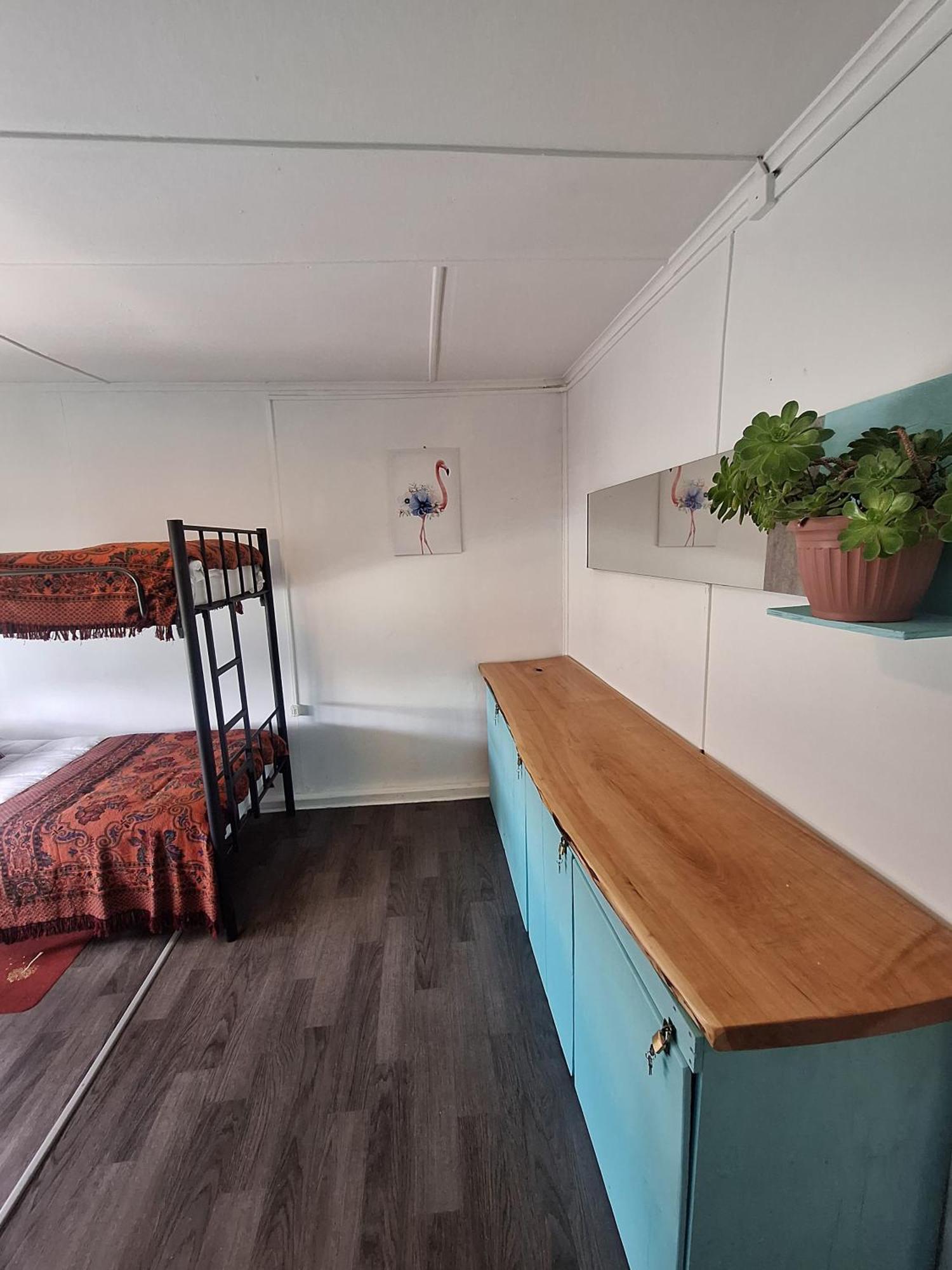 Hostel Kuntur Puerto Natales Ngoại thất bức ảnh